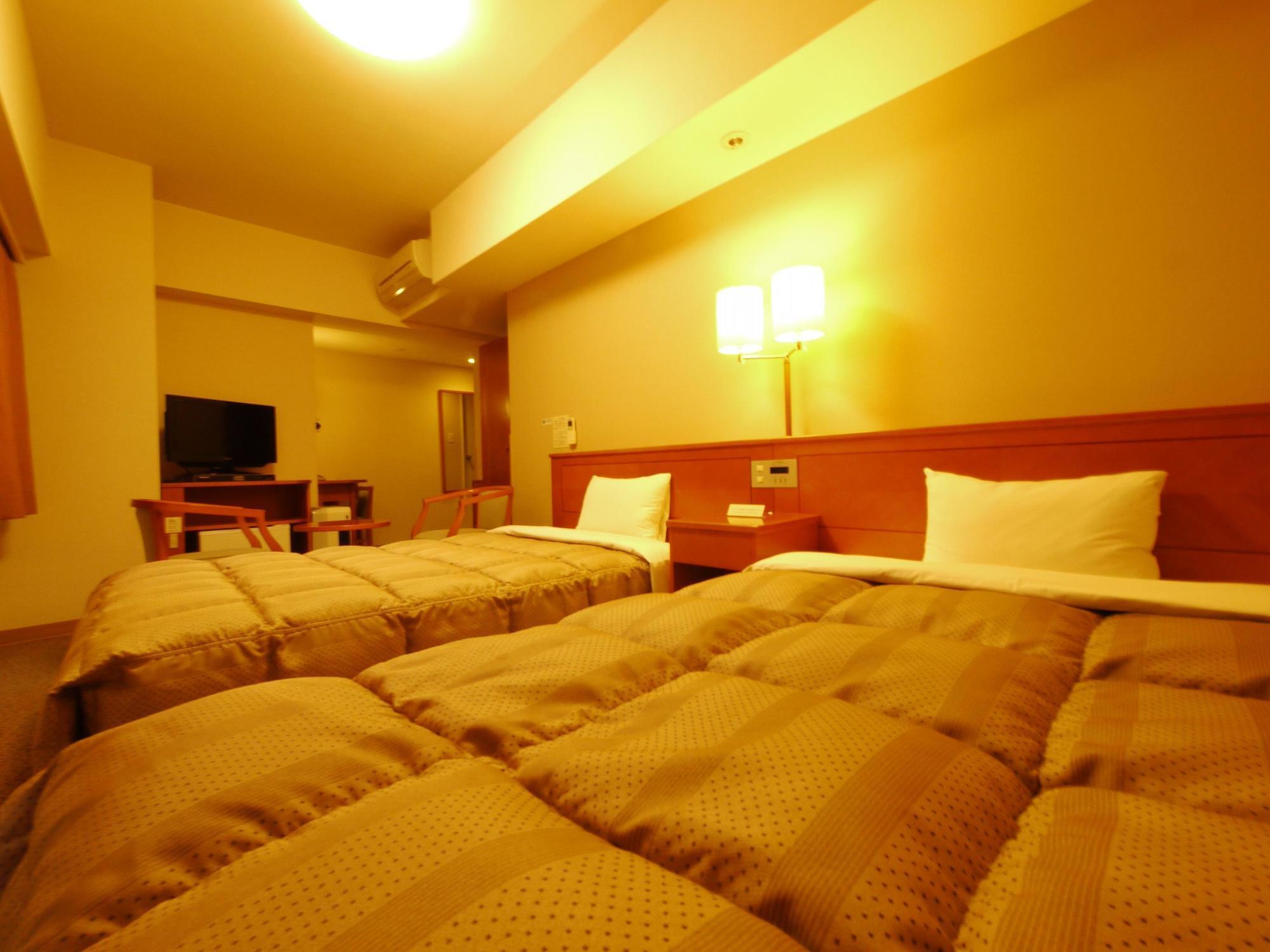 Hotel Route-Inn Fukaya Ekimae Bagian luar foto