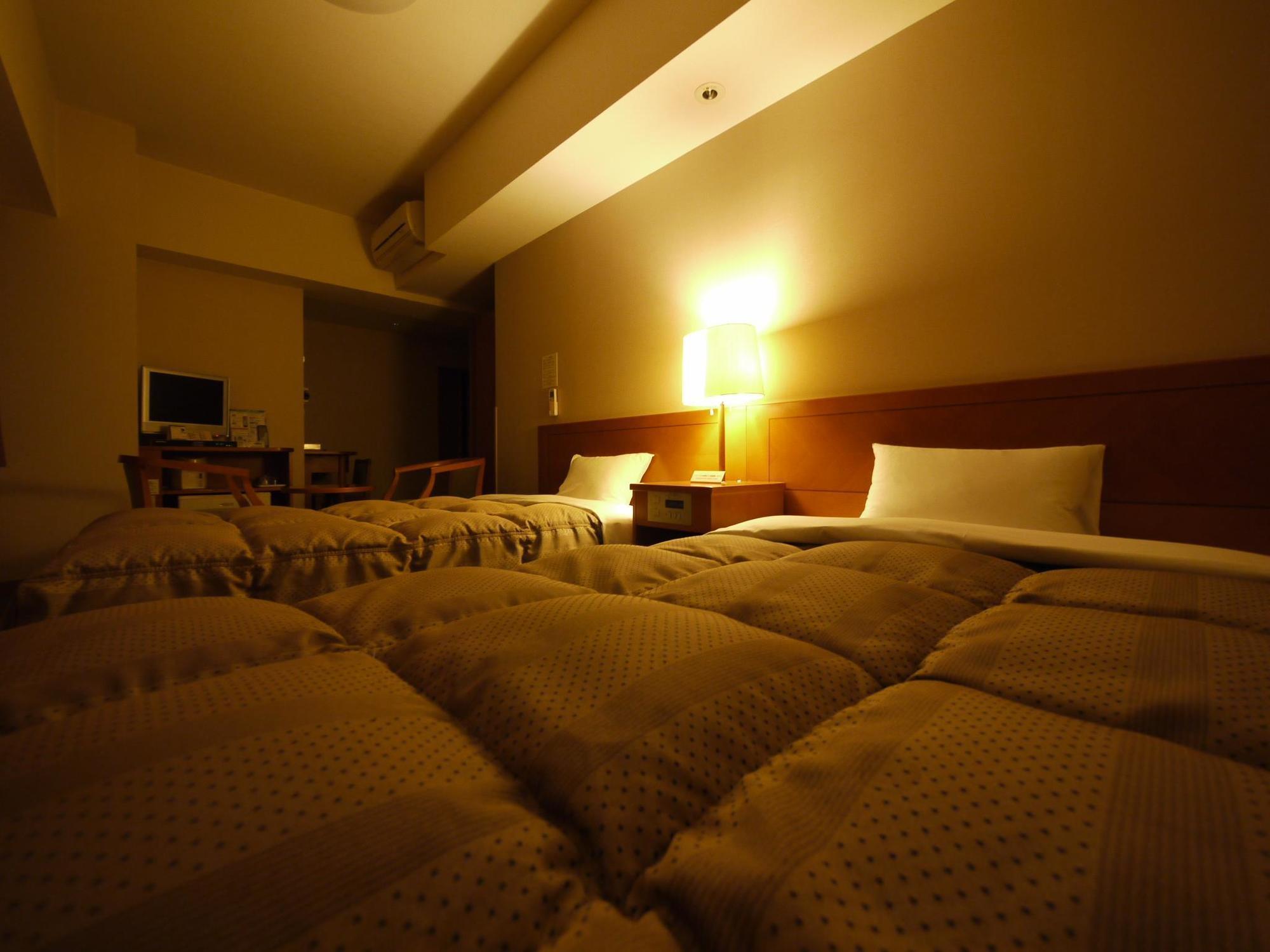Hotel Route-Inn Fukaya Ekimae Bagian luar foto