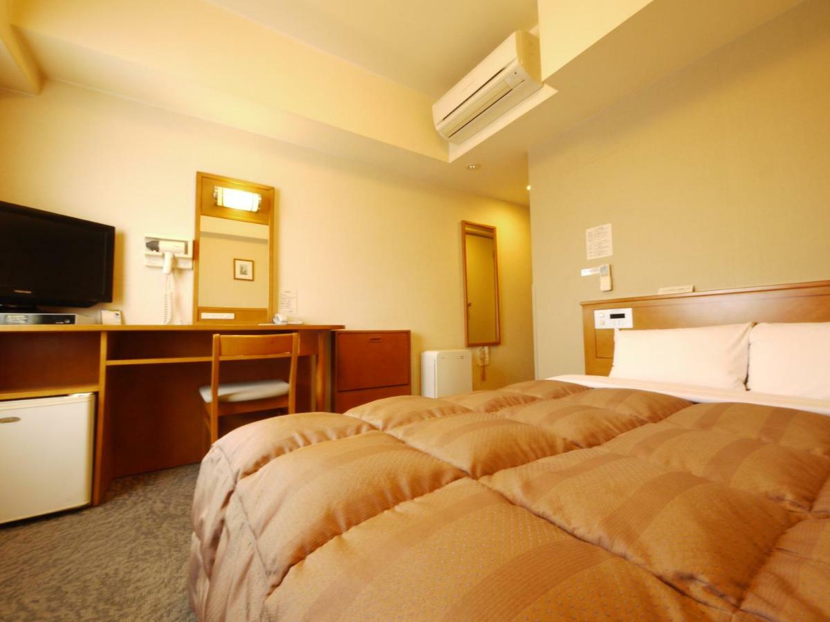 Hotel Route-Inn Fukaya Ekimae Bagian luar foto